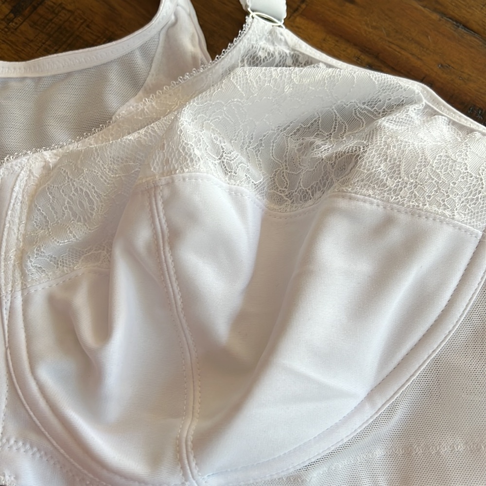 A BRAND NEW GLAMORISE BRA - Picture 2 of 6